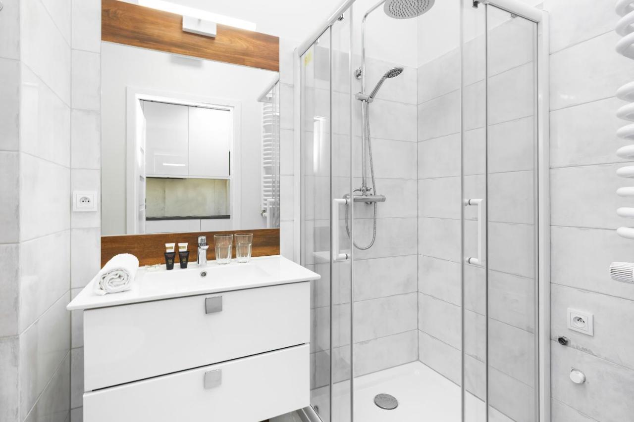 Warsaw Prymasa Tysiaclecia Business Centre By Noclegi Renters Bagian luar foto