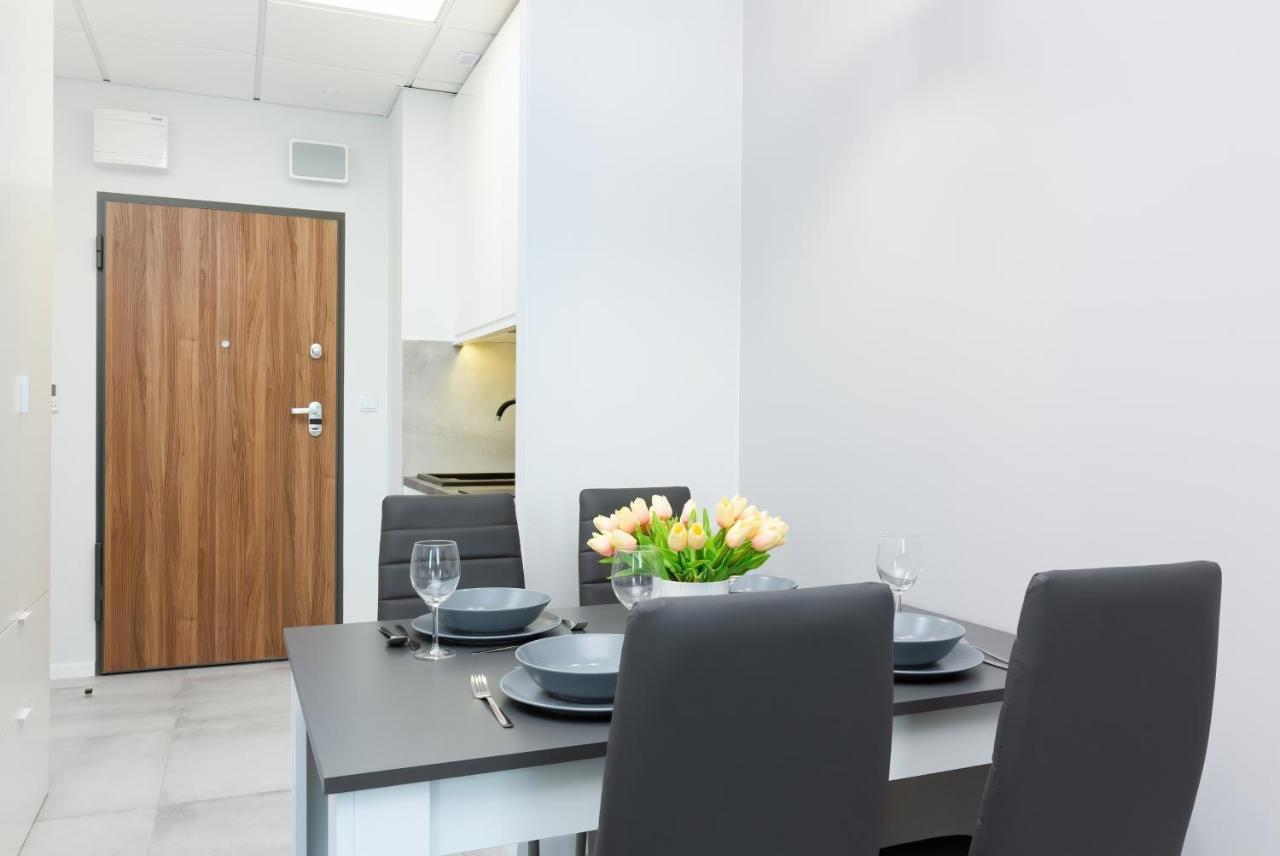 Warsaw Prymasa Tysiaclecia Business Centre By Noclegi Renters Bagian luar foto